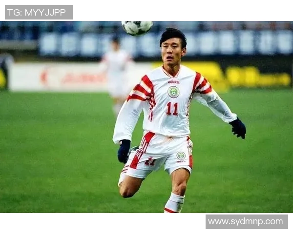 中国现役足球明星的风采与成就全景解析