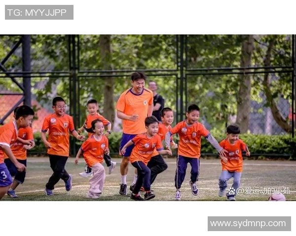 足球俱乐部:从草根到巅峰的激情与梦想之旅 足球俱乐部:从草根到巅峰的激情与梦想之旅